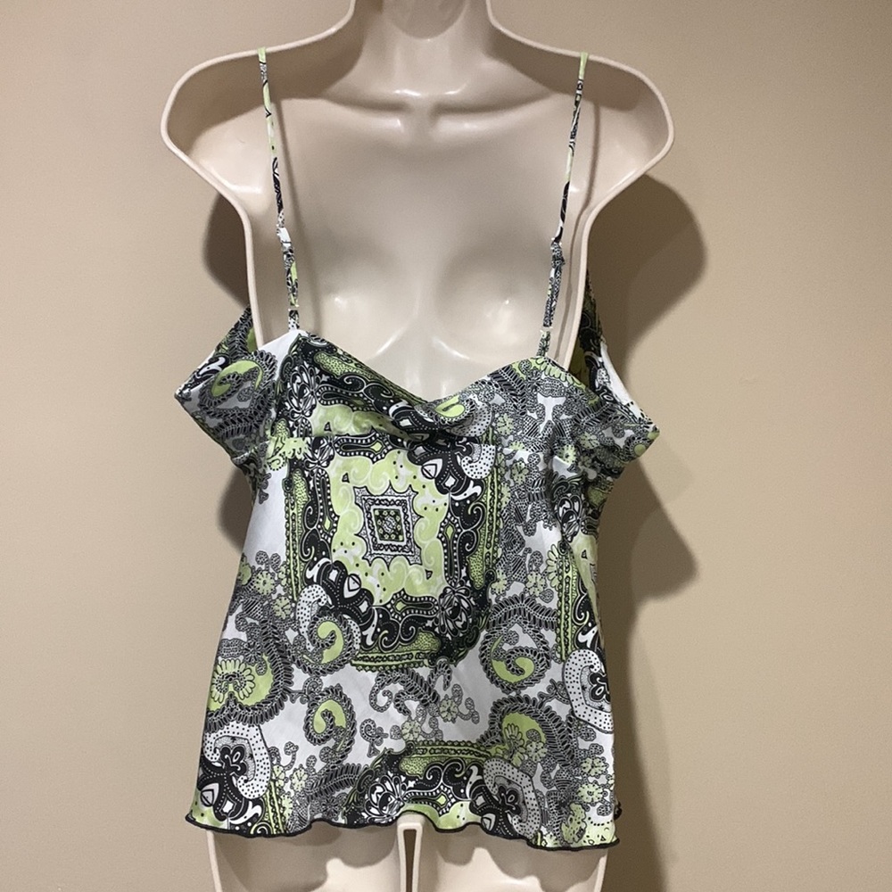 Simply Irresitible top - Picture 7 of 10